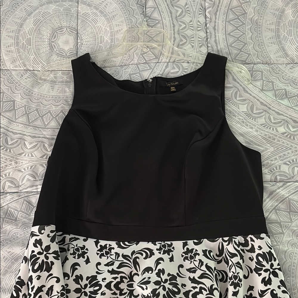 City Studio Black and White Fit and Flare Midi Dress - Picture 4 of 4